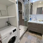 Beautiful 1 Bedroom Near Eiffel Tower * פריז