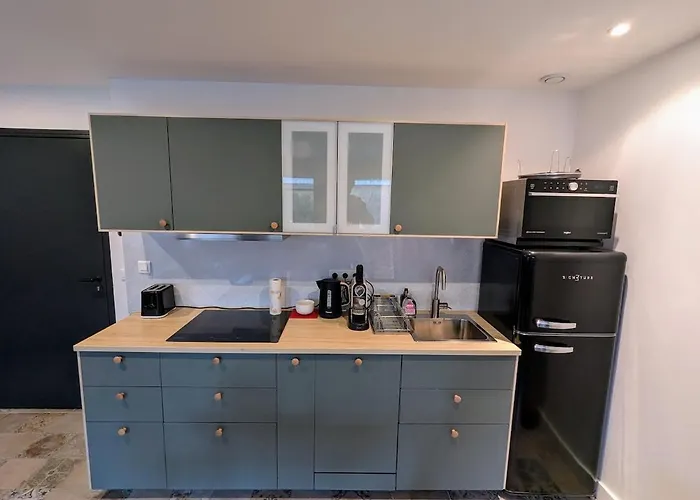Beautiful 1 Bedroom Near Eiffel Tower Paris